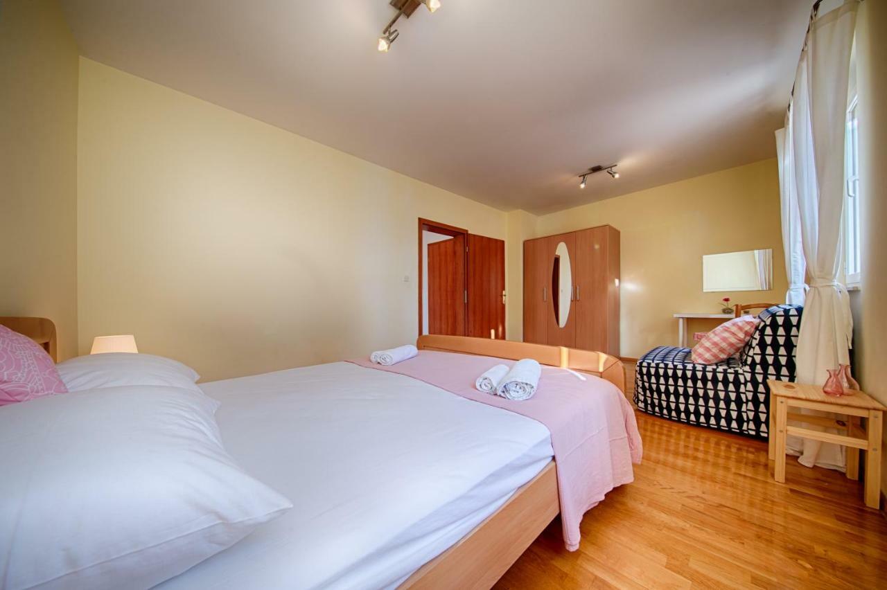 Apartments Marinkovic Komiža Extérieur photo