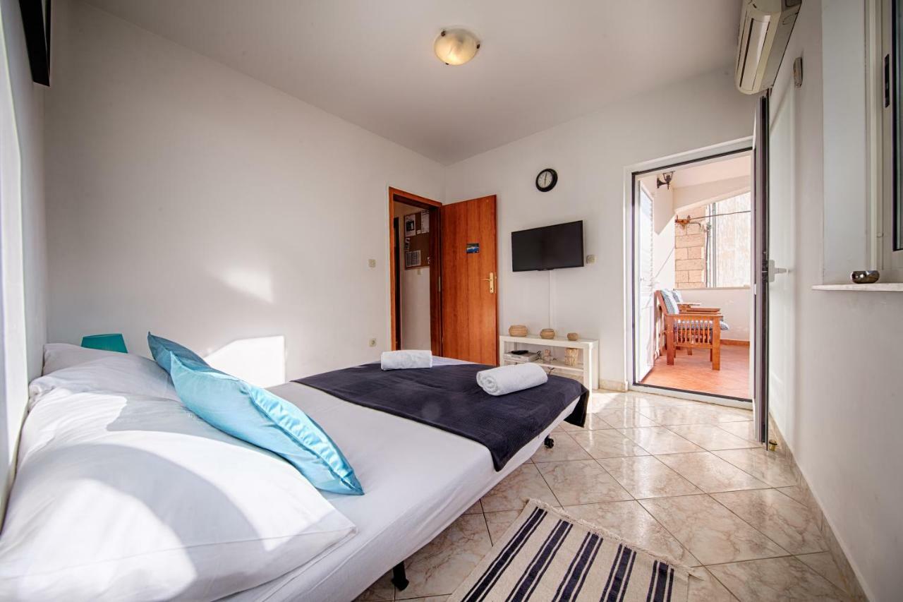 Apartments Marinkovic Komiža Extérieur photo