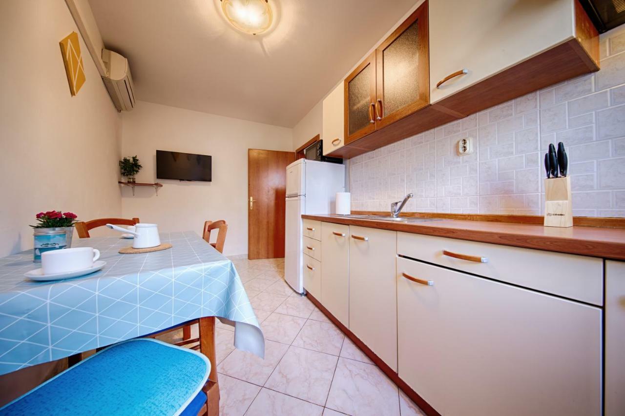 Apartments Marinkovic Komiža Extérieur photo